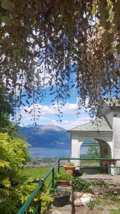 B&B Il Gatto Nero Castelveccana ภายนอก รูปภาพ