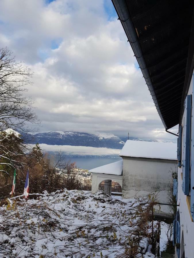 B&B Il Gatto Nero Castelveccana ภายนอก รูปภาพ